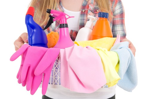 Detailed kitchen cleaning during a move in clean in Pimlico